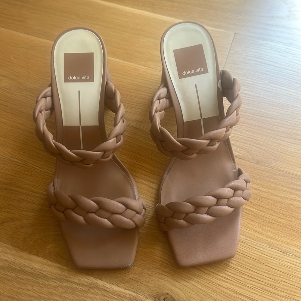 Dolce Vita Women's Tan (nude) Braided Sandals